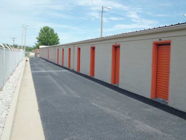 A Storage Inn - Swansea 320 Old Fullerton Rd Swansea, IL - Photo 1