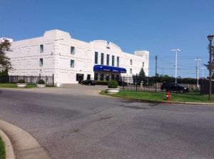 Photo of Life Storage - Farmingdale - Executive Boulevard