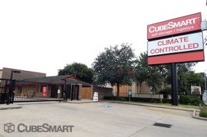 Photo of CubeSmart Self Storage - Houston - 7939 Westheimer Rd
