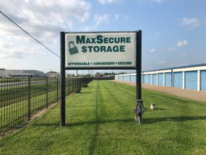 Photo of MaxSecure Storage - W 44th St