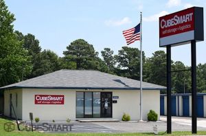Win Mini Storage Mt Olive Nc Selfstorage Photo Of Cubesmart Self Storage