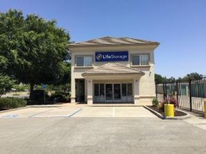 Photo of Life Storage - Sacramento - 8960 Calvine Road