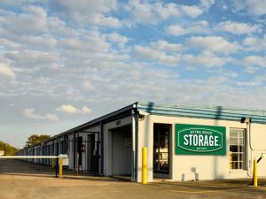 Photo of Extra Space Storage - Clute - Brazos Park Dr