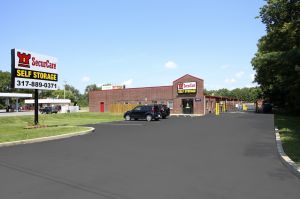 Photo of SecurCare Self Storage - Indianapolis - W. County Line Rd.