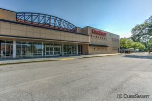 Photo of CubeSmart Self Storage - Jacksonville - 8552 Baymeadows Rd