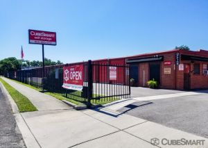 Photo of CubeSmart Self Storage - San Antonio - 1571 W Contour Dr