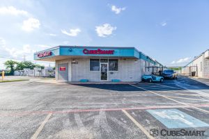 Photo of CubeSmart Self Storage - Fort Worth - 6465 E. Rosedale St.