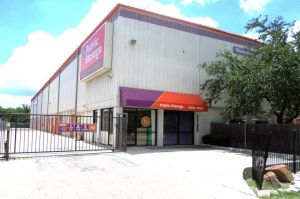 Photo of Public Storage - Dallas - 2105 Winsted Drive