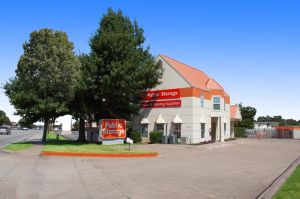 Photo of Public Storage - Arlington - 2531 South Cooper Street