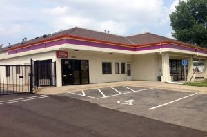 Photo of Public Storage - Burnsville - 2000 Old County Rd, 34th Place