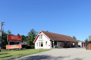 Photo of Public Storage - Carpentersville - 243 North Western Ave