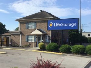 Photo of Life Storage - Louisville - 5215 Dixie Highway
