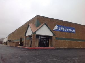 Photo of Life Storage - Olathe - 325 North Mur-Len Road