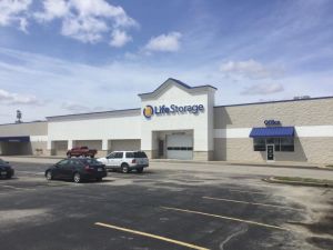 Photo of Life Storage - Cedar Rapids - 2100 Edgewood Road Southwest