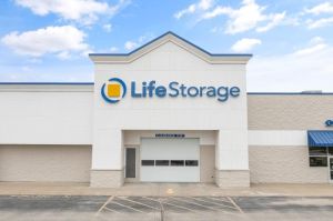 Photo of Life Storage - Cedar Rapids - 2100 Edgewood Road Southwest