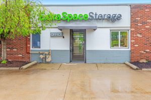 Photo of Extra Space Storage - 3094 - Eastlake - Erie Road