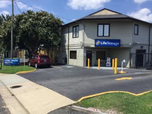 Photo of Life Storage - Richmond - Bentley Street