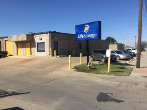 Photo of Life Storage - Arlington - Duncan Perry Road