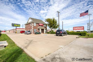 Photo of CubeSmart Self Storage - Fort Worth - 5637 Basswood Blvd